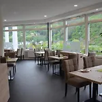 Flair Hotel Am Rosenhuegel - Garni